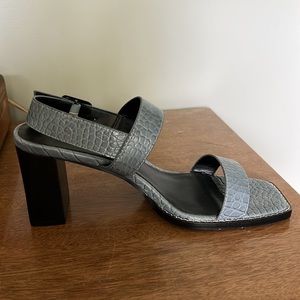 NWT Mango Gray Leather Heeled Sandals